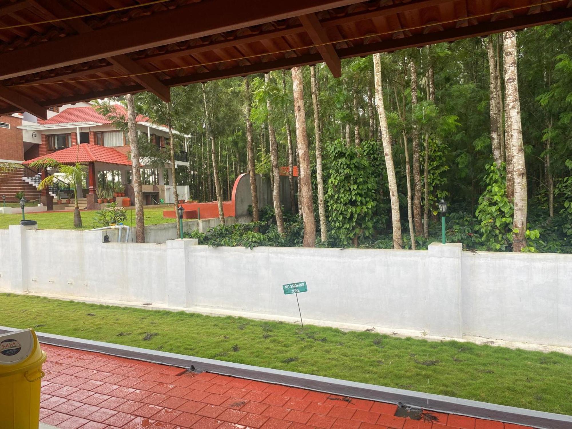 Bougain Villa จิกมากาลูร์ ภายนอก รูปภาพ