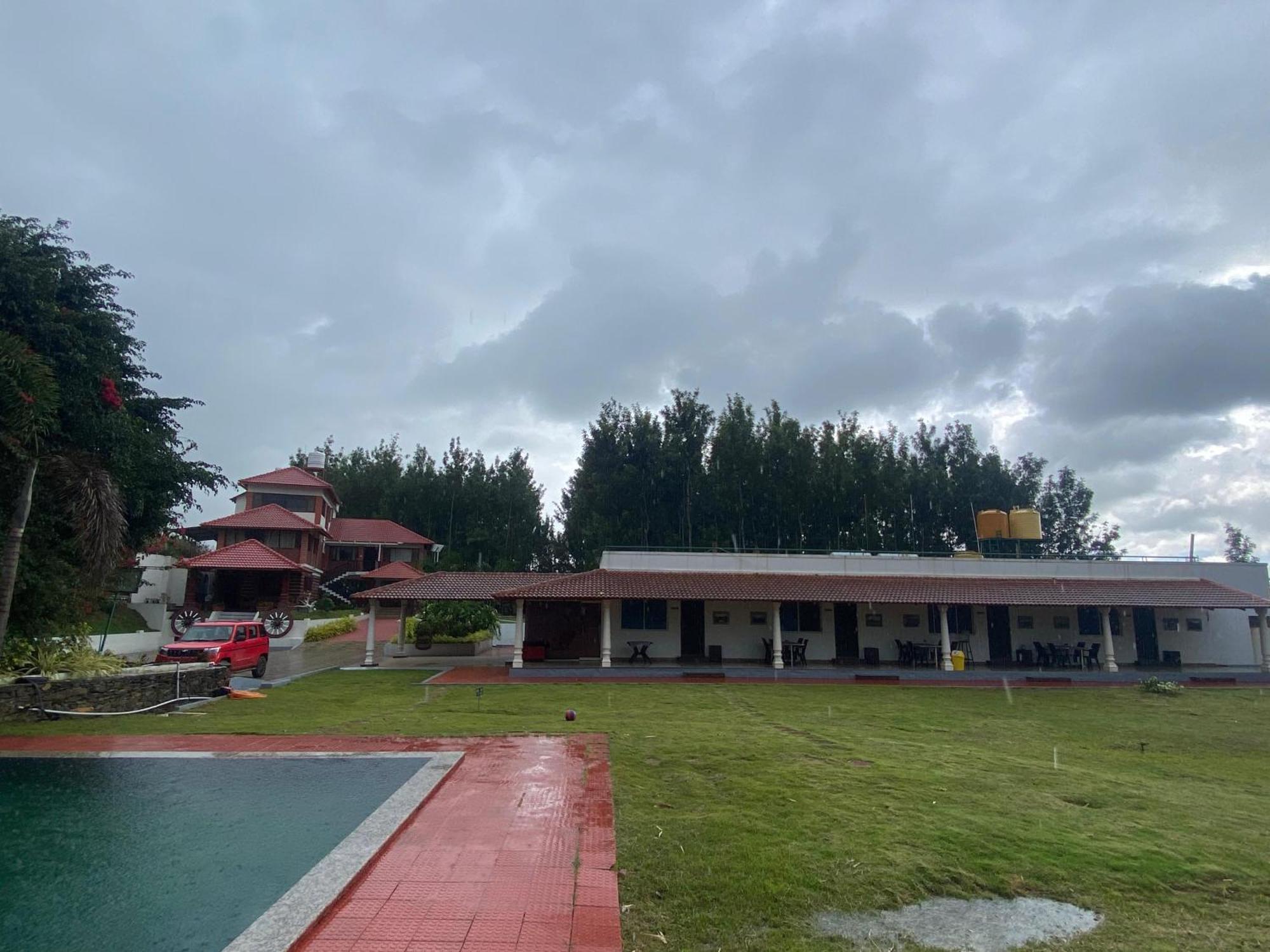 Bougain Villa จิกมากาลูร์ ภายนอก รูปภาพ